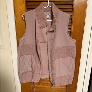 Mauve Fleece Vest